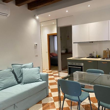 ヴェネツィアCa' Degli Specchieri - A Due Passi Da Piazza San Marcoアパートメント エクステリア 写真